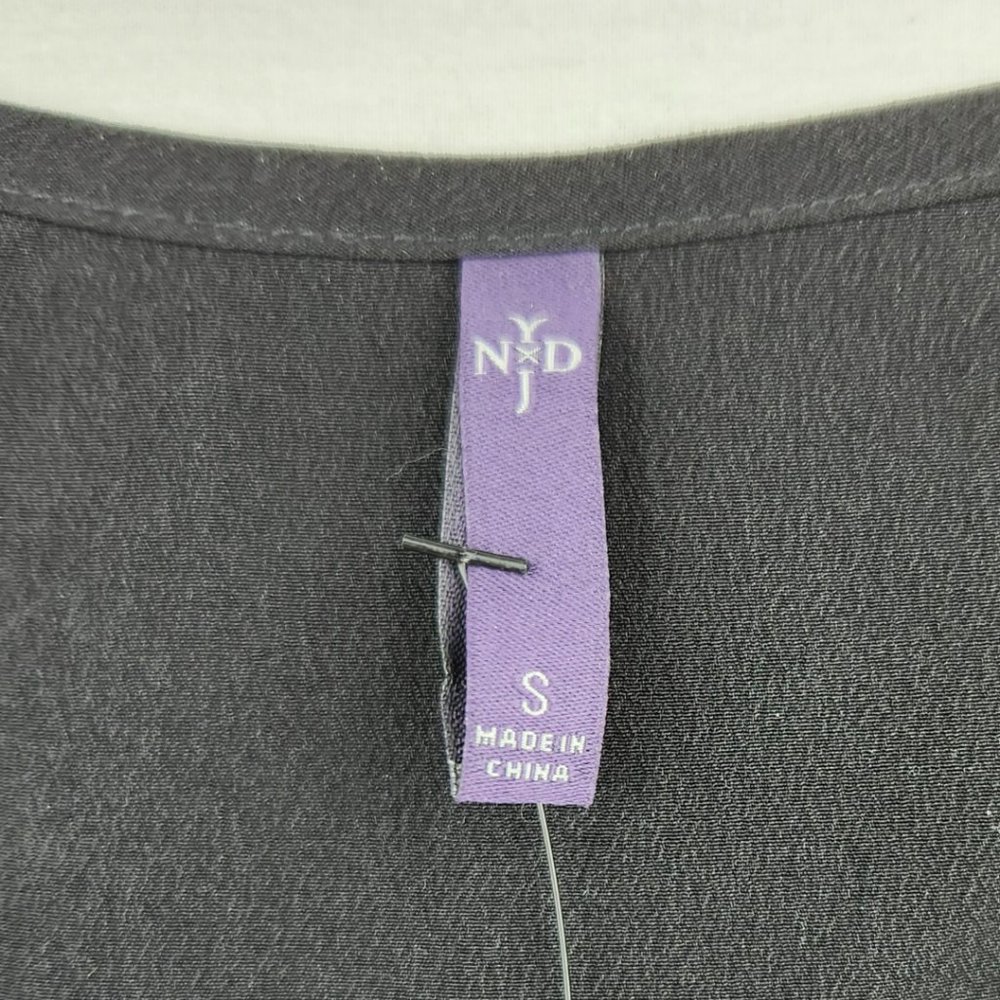 NYDJ Black Tank Top Embroidered Yolk Flowy Size S NWT - Picture 3 of 10